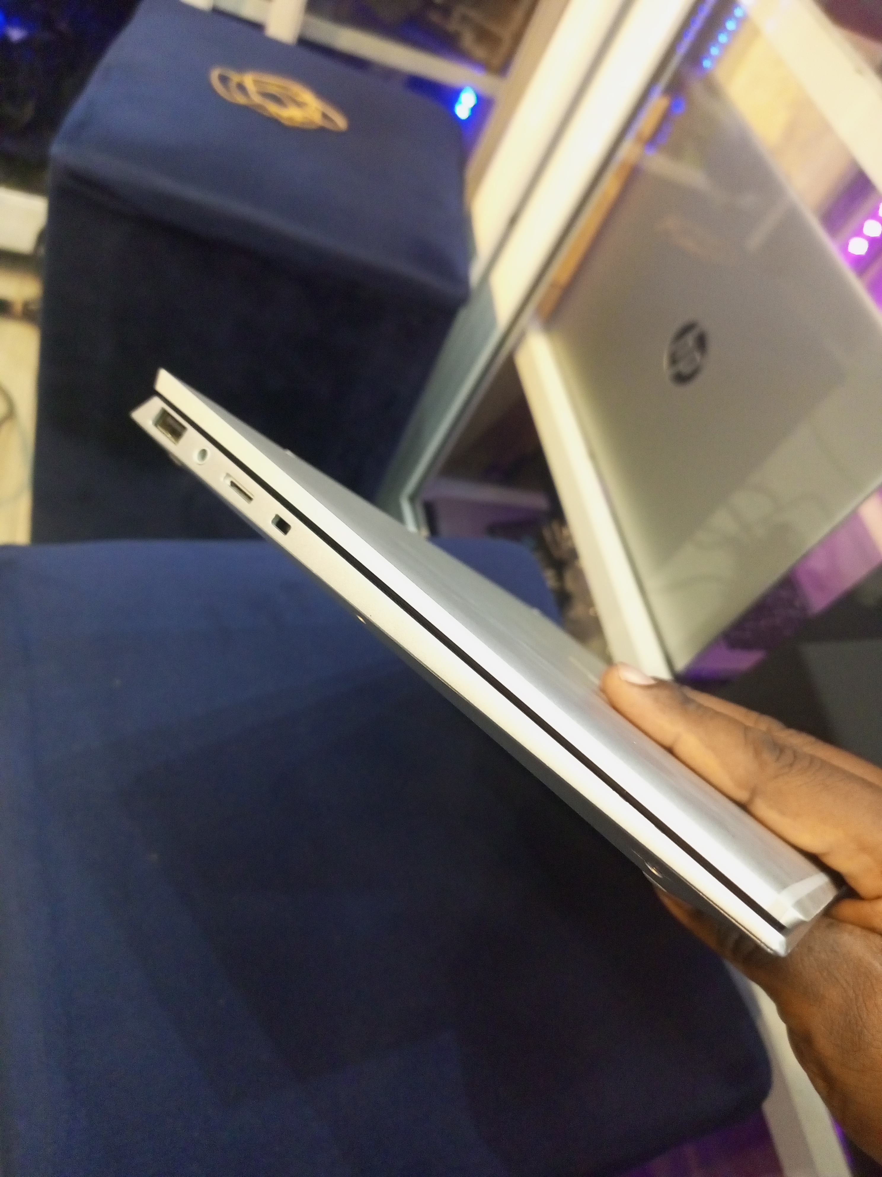 HP Elitebook x360 1040 G7