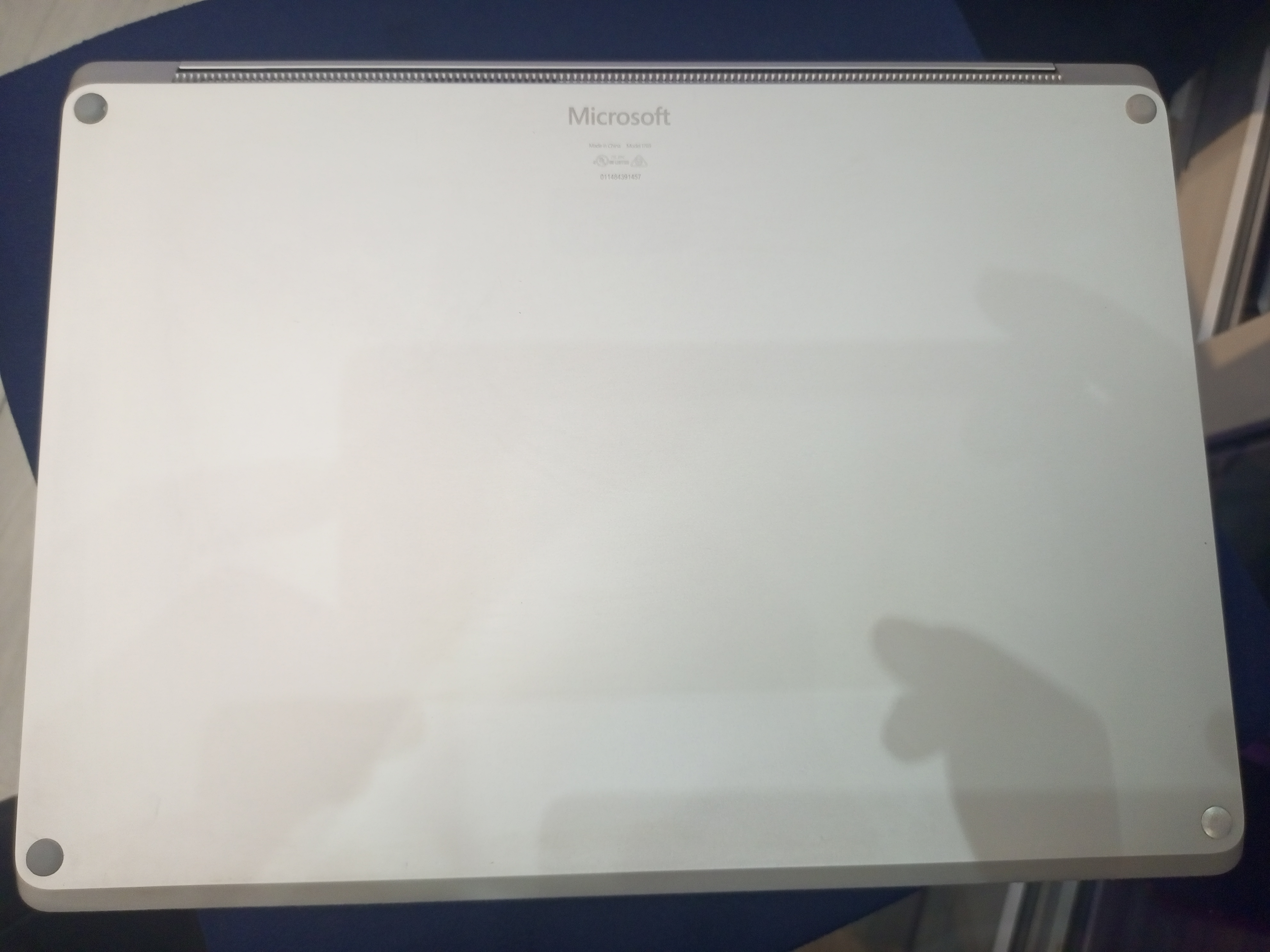 Microsoft Surface Laptop 2