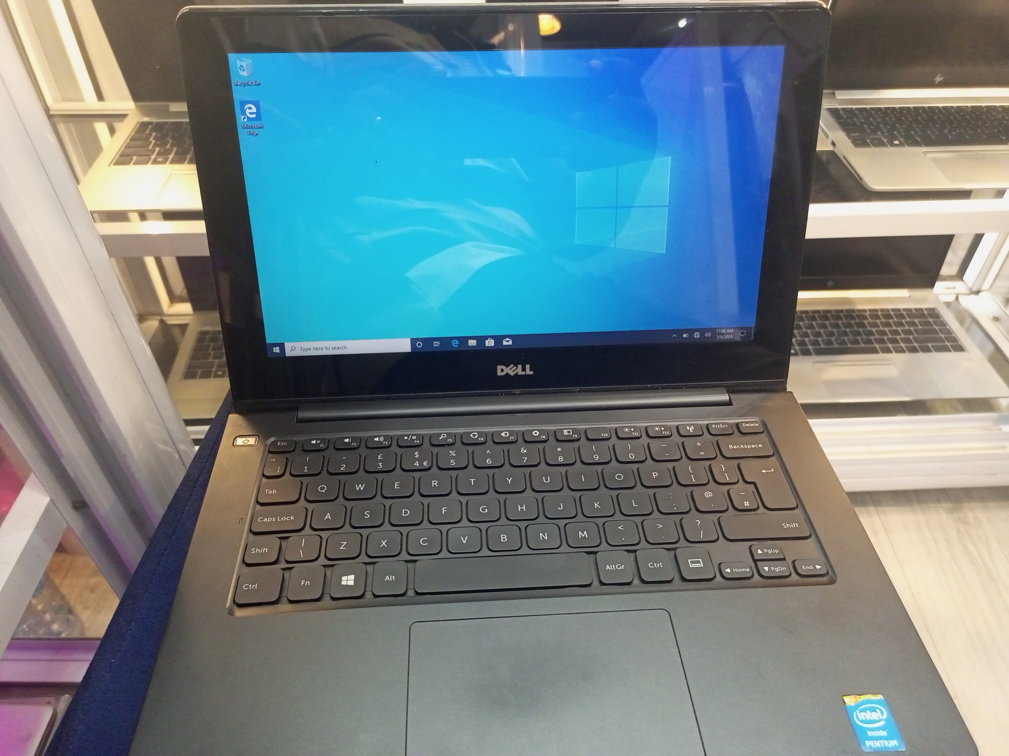 Dell Inspiron 3137