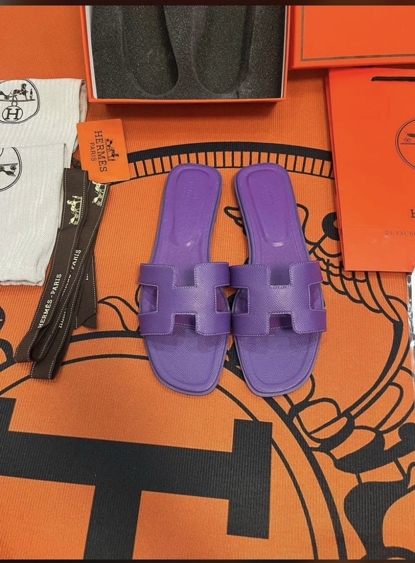 Hermes slipper