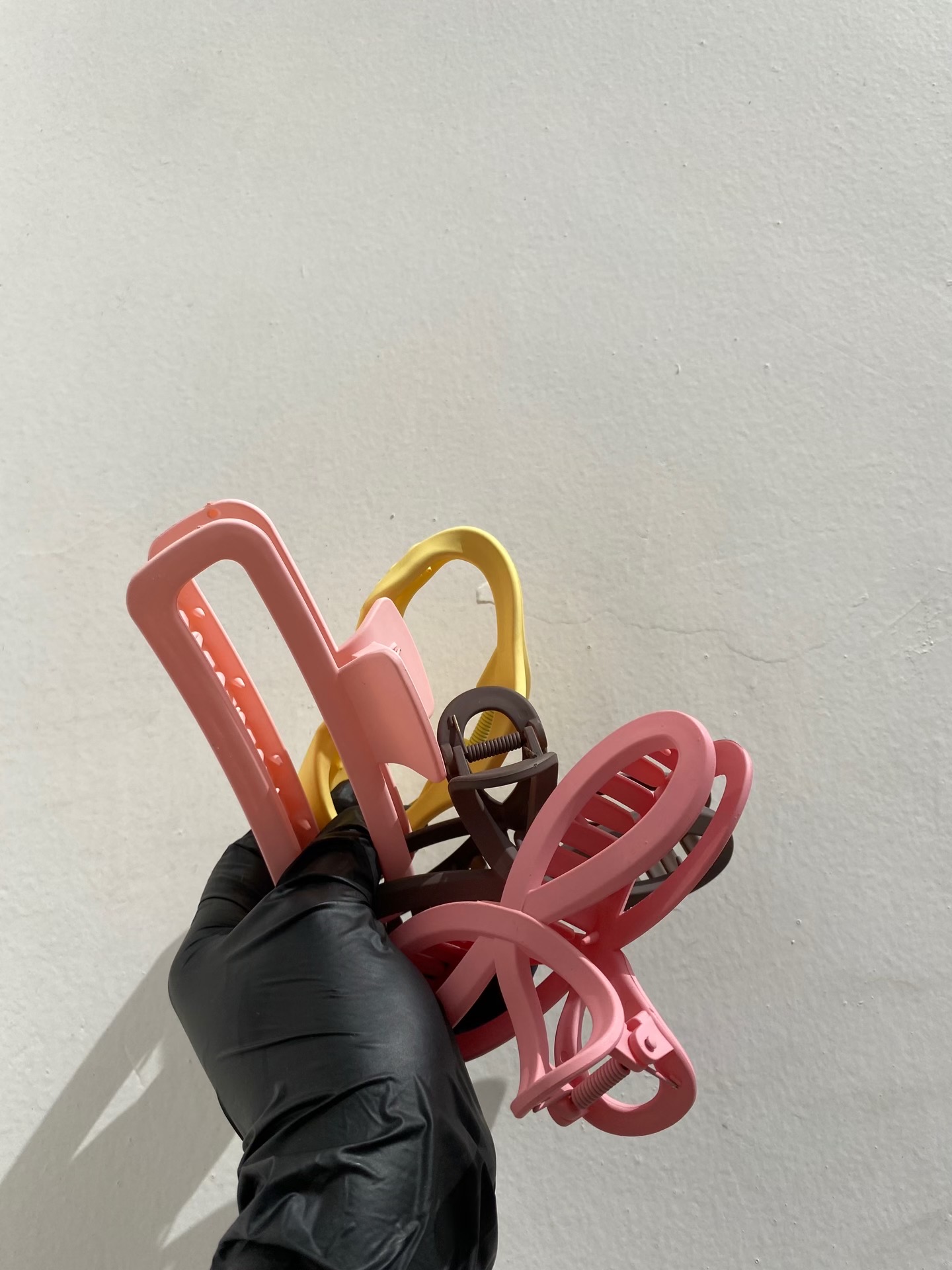 Claw clips